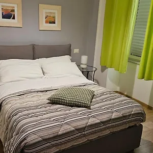 Flat 381 Nápoles